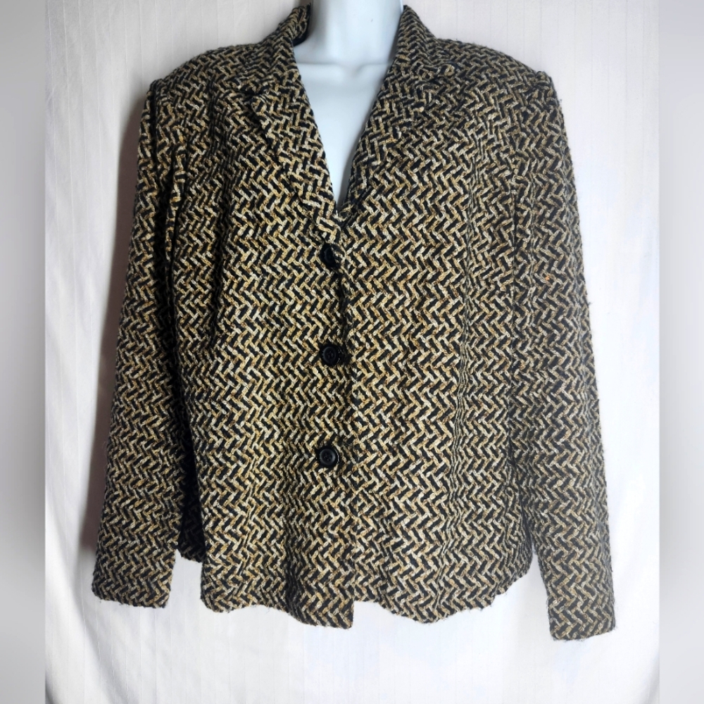 Requirements womens Size 16 Chevron Jacket Fully Lined 3 Button Closure